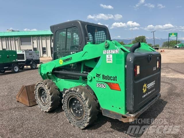 Bobcat S550 Smykem řízené nakladače