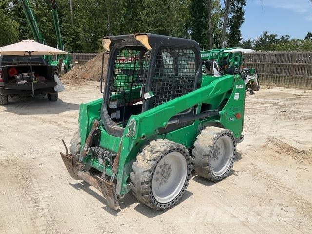 Bobcat S550 Smykem řízené nakladače