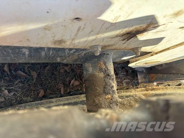 Bobcat S550 Smykem řízené nakladače
