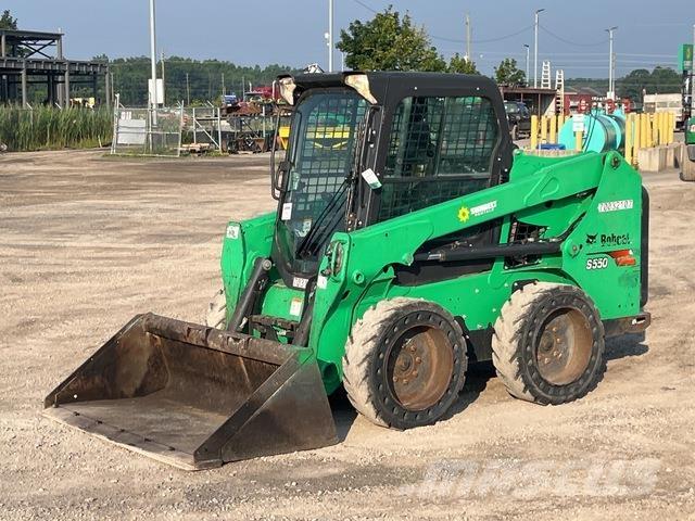 Bobcat S550 Smykem řízené nakladače