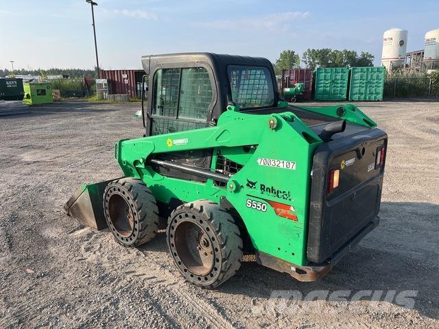 Bobcat S550 Smykem řízené nakladače