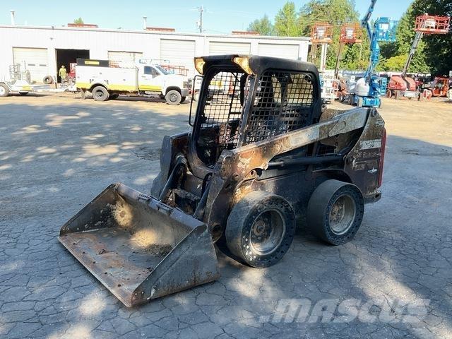 Bobcat S550 Smykem řízené nakladače