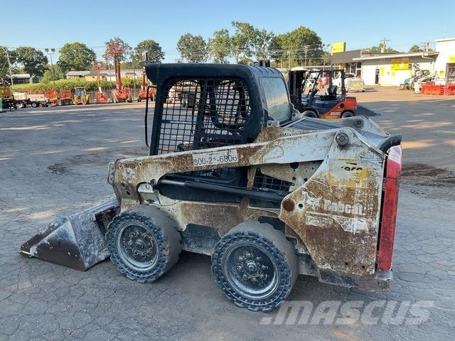 Bobcat S550 Smykem řízené nakladače