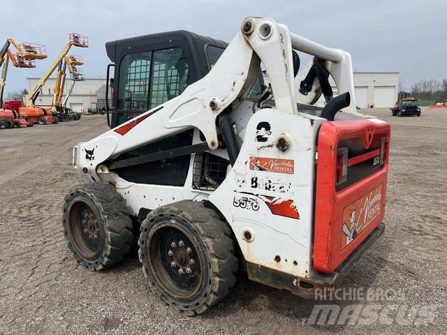 Bobcat S570 Smykem řízené nakladače