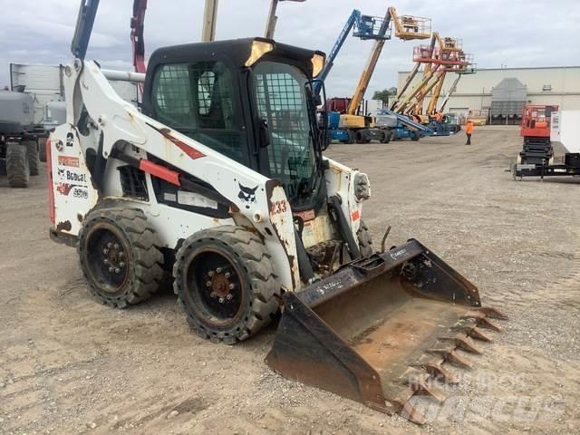 Bobcat S570 Smykem řízené nakladače