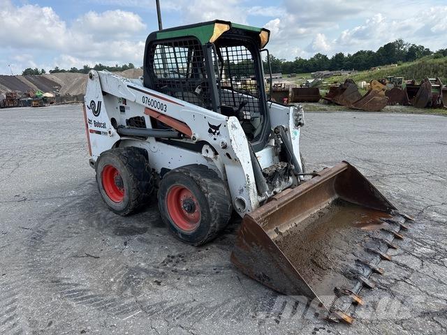 Bobcat S630 Smykem řízené nakladače