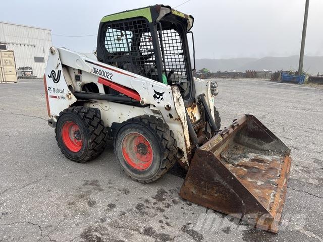 Bobcat S630 Smykem řízené nakladače