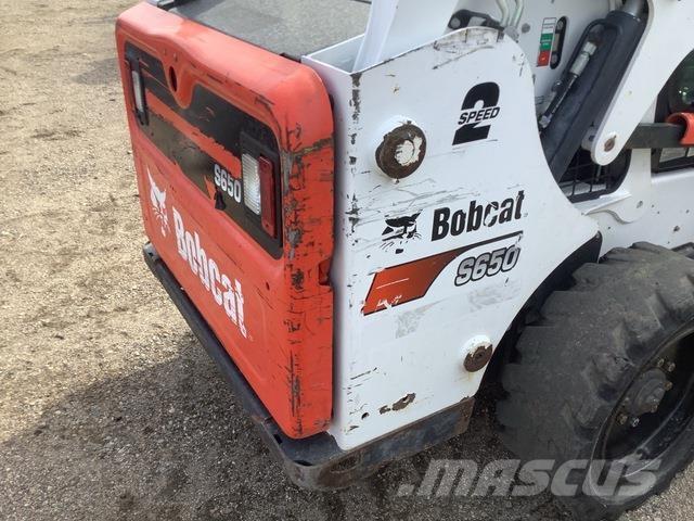 Bobcat S650 Smykem řízené nakladače