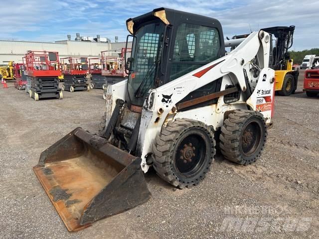 Bobcat S650 Smykem řízené nakladače