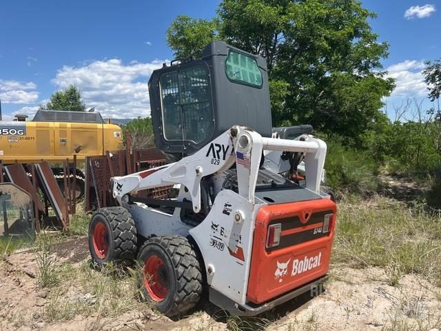 Bobcat S740 Smykem řízené nakladače