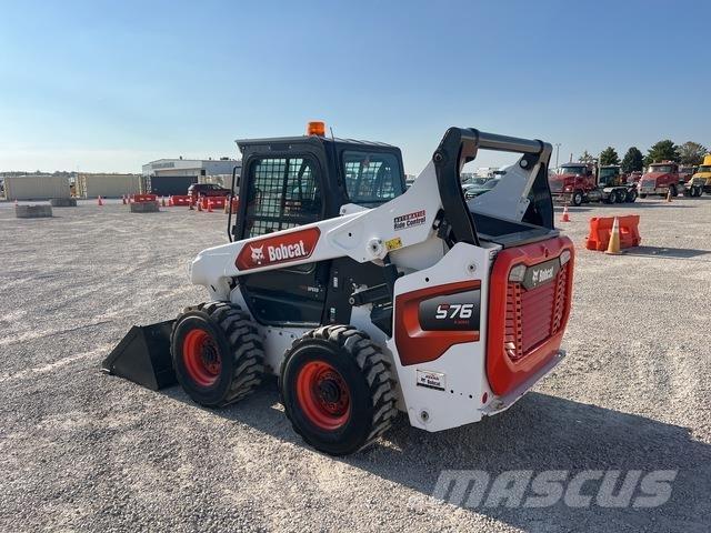 Bobcat S76 Smykem řízené nakladače