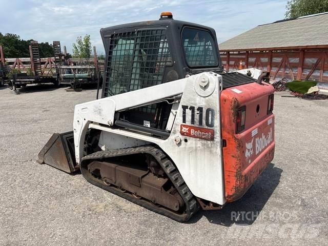 Bobcat T110 Smykem řízené nakladače
