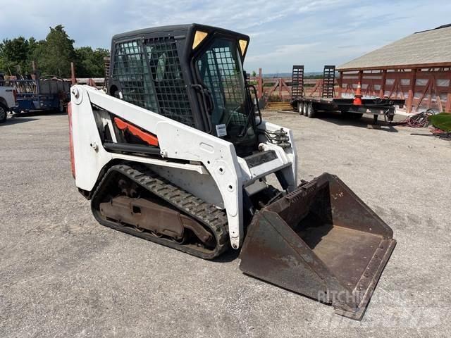 Bobcat T110 Smykem řízené nakladače