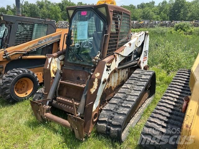 Bobcat T250 Smykem řízené nakladače
