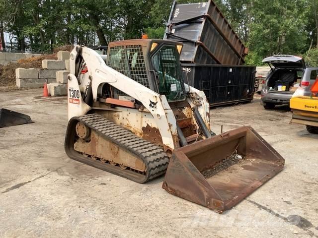 Bobcat T300 Smykem řízené nakladače