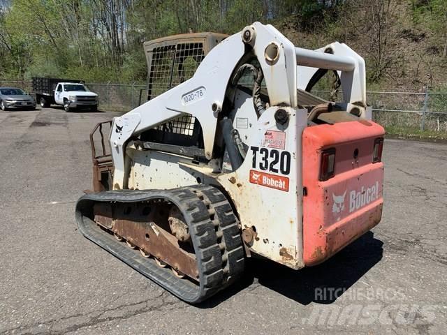 Bobcat T320 Smykem řízené nakladače