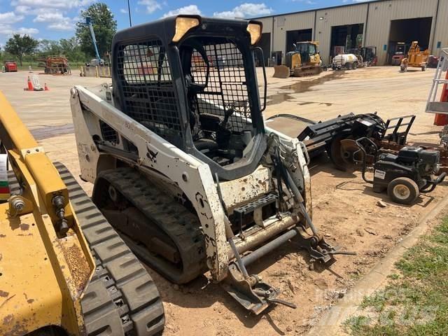 Bobcat T450 Smykem řízené nakladače