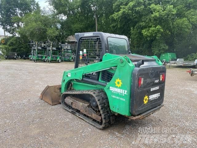 Bobcat T450 Smykem řízené nakladače