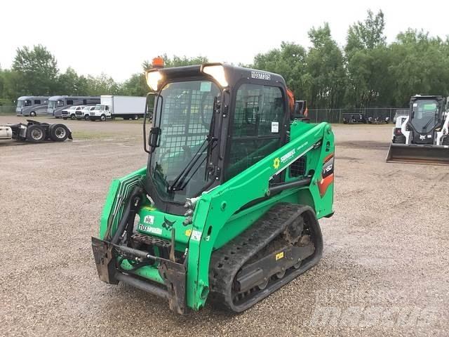Bobcat T450 Smykem řízené nakladače