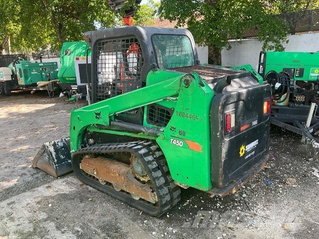 Bobcat T450 Smykem řízené nakladače