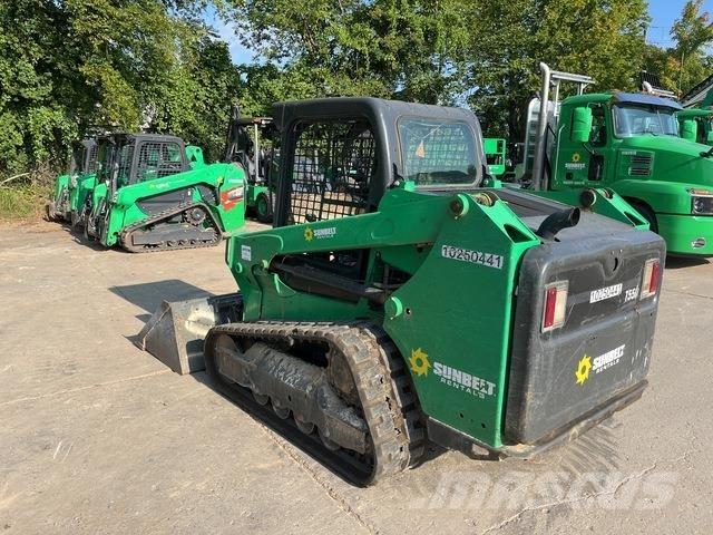 Bobcat T550 Smykem řízené nakladače