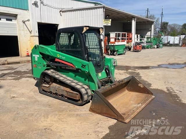 Bobcat T550 Smykem řízené nakladače
