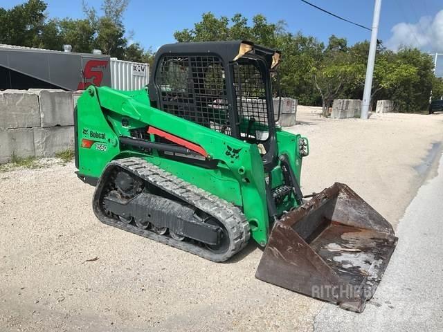 Bobcat T550 Smykem řízené nakladače