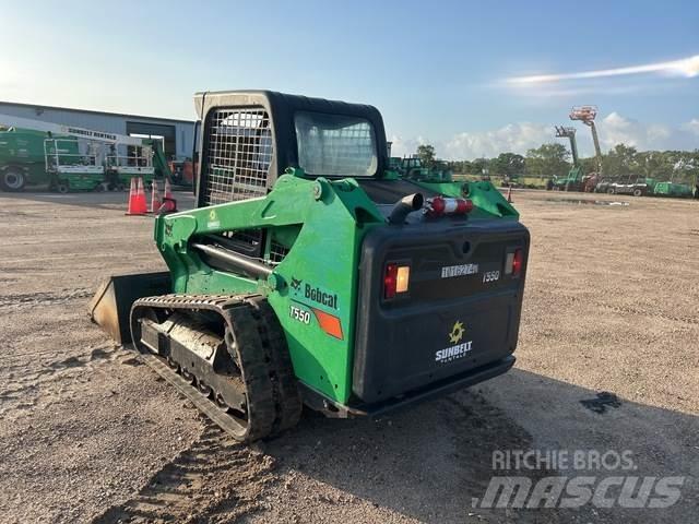 Bobcat T550 Smykem řízené nakladače