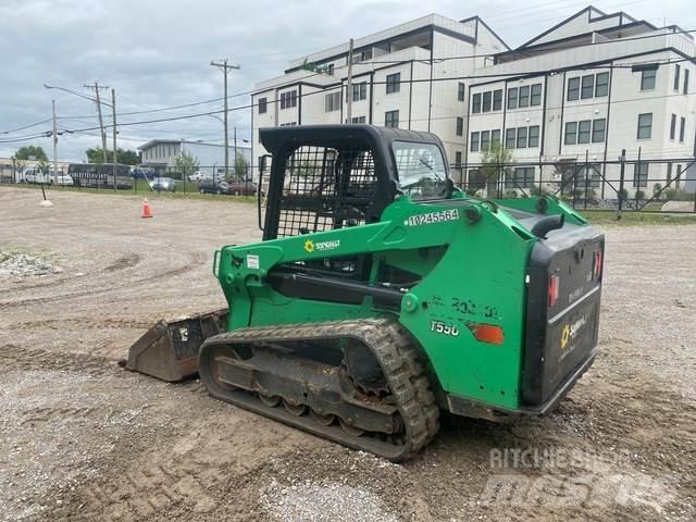 Bobcat T550 Smykem řízené nakladače