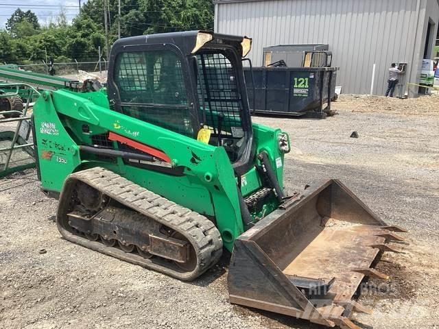 Bobcat T550 Smykem řízené nakladače