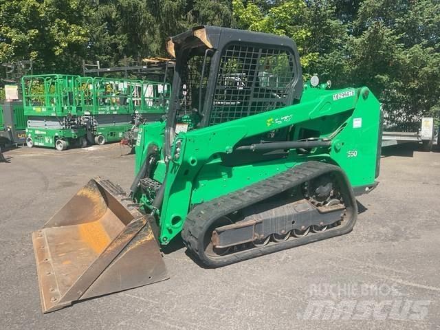 Bobcat T550 Smykem řízené nakladače
