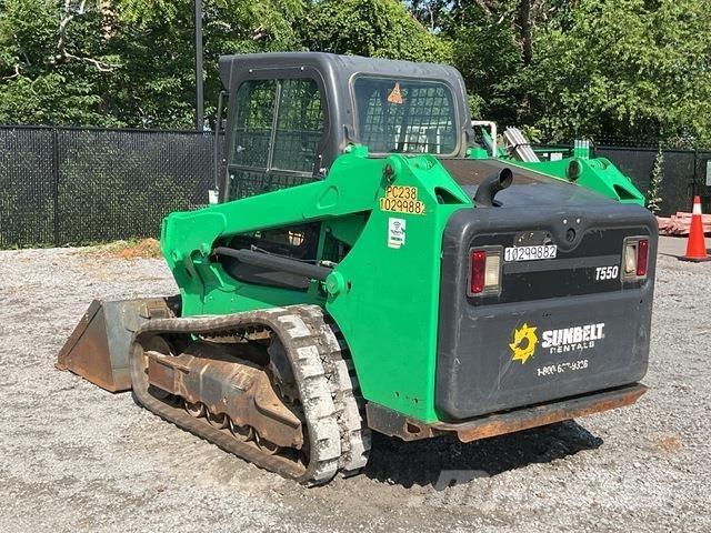 Bobcat T550 Smykem řízené nakladače