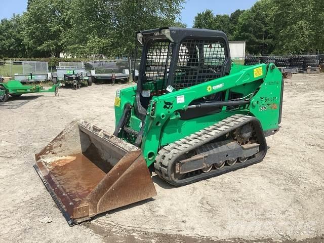 Bobcat T550 Smykem řízené nakladače