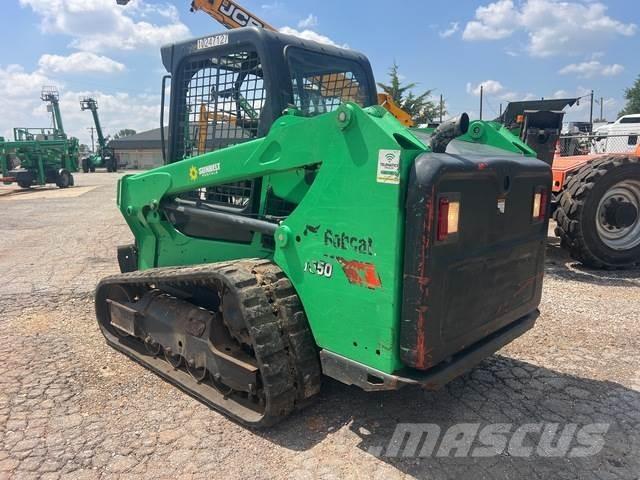 Bobcat T550 Smykem řízené nakladače