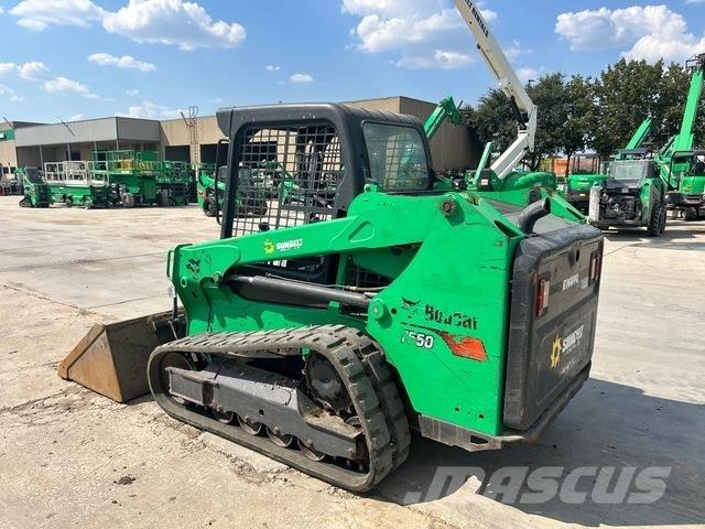 Bobcat T550 Smykem řízené nakladače