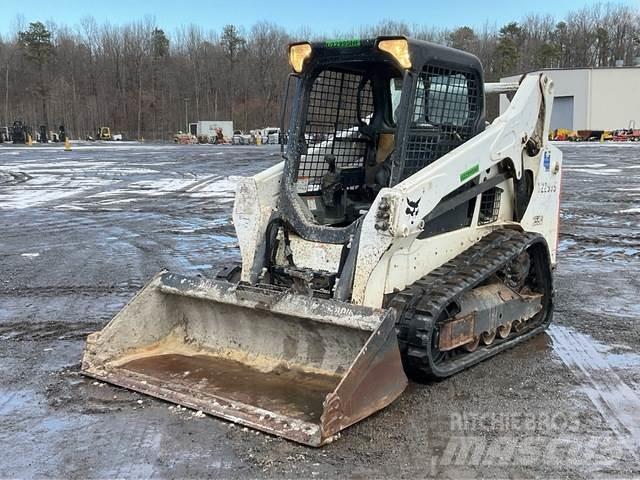 Bobcat T590 Smykem řízené nakladače