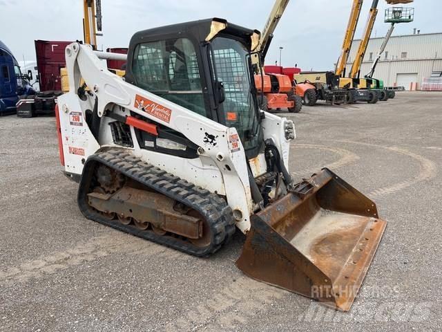 Bobcat T590 Smykem řízené nakladače