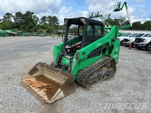 Bobcat T590 Smykem řízené nakladače