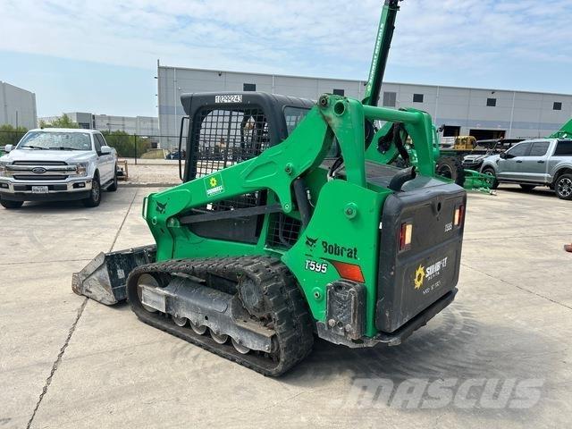Bobcat T595 Smykem řízené nakladače