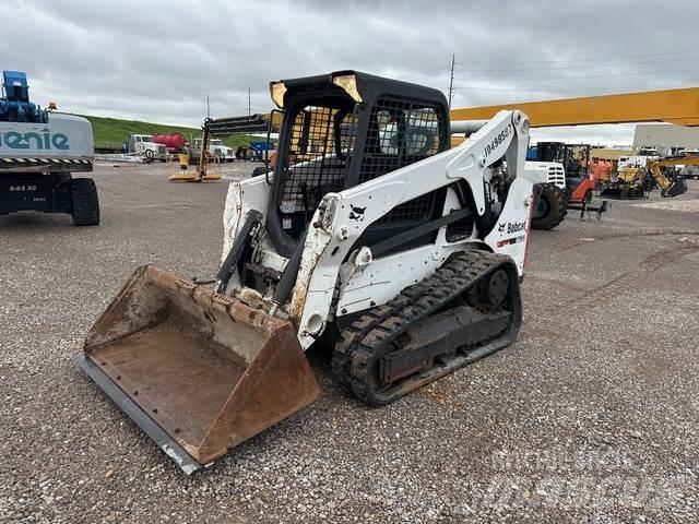 Bobcat T650 Smykem řízené nakladače
