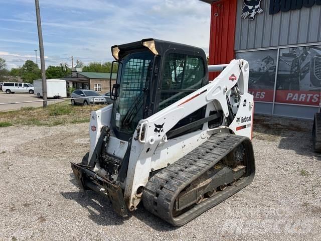 Bobcat T650 Smykem řízené nakladače