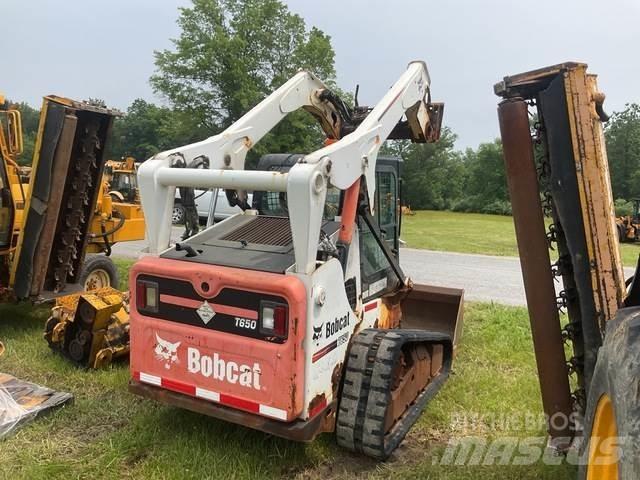 Bobcat T650 Smykem řízené nakladače