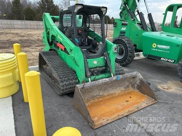 Bobcat T740 Smykem řízené nakladače