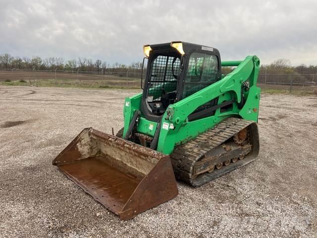 Bobcat T740 Smykem řízené nakladače