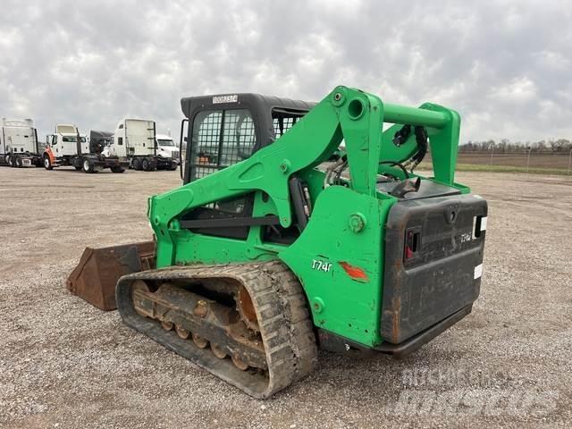 Bobcat T740 Smykem řízené nakladače
