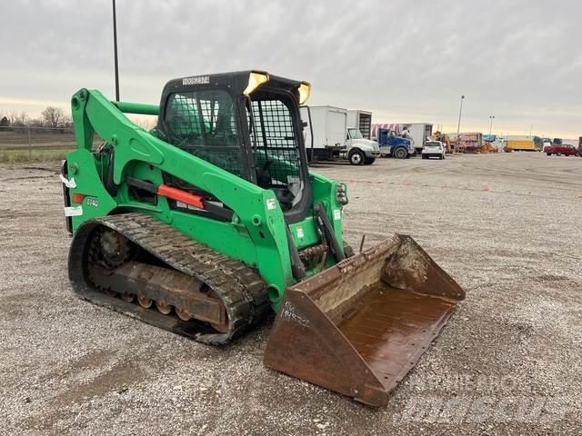 Bobcat T740 Smykem řízené nakladače