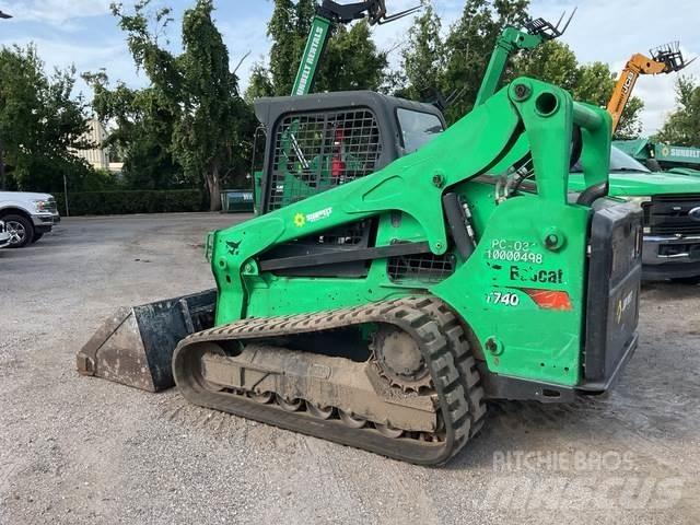 Bobcat T740 Smykem řízené nakladače