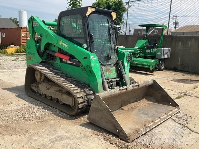 Bobcat T740 Smykem řízené nakladače