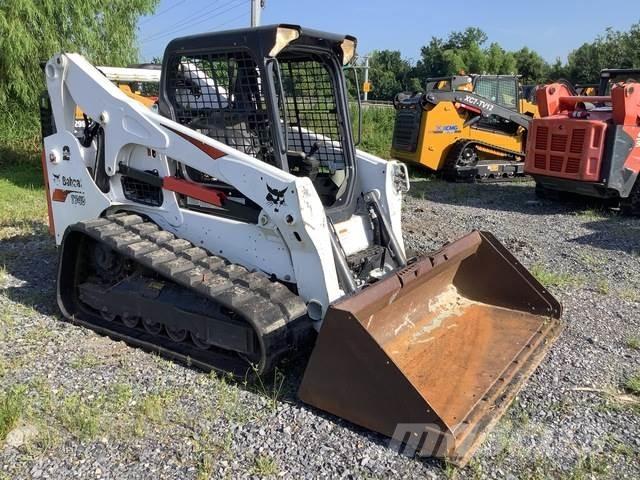 Bobcat T740 Smykem řízené nakladače