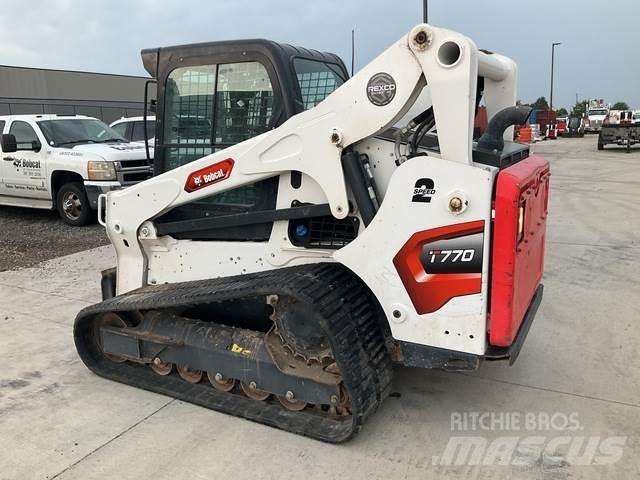 Bobcat T770 Smykem řízené nakladače